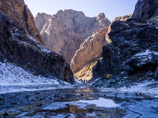 Yol Valley, Khongor Dunes & Bayanzag: 3-Day Fly-In Gobi Journey